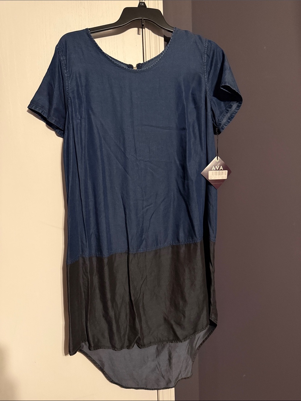 Ava & Viv Navy and Black Colorblock Short Sleeve Dress